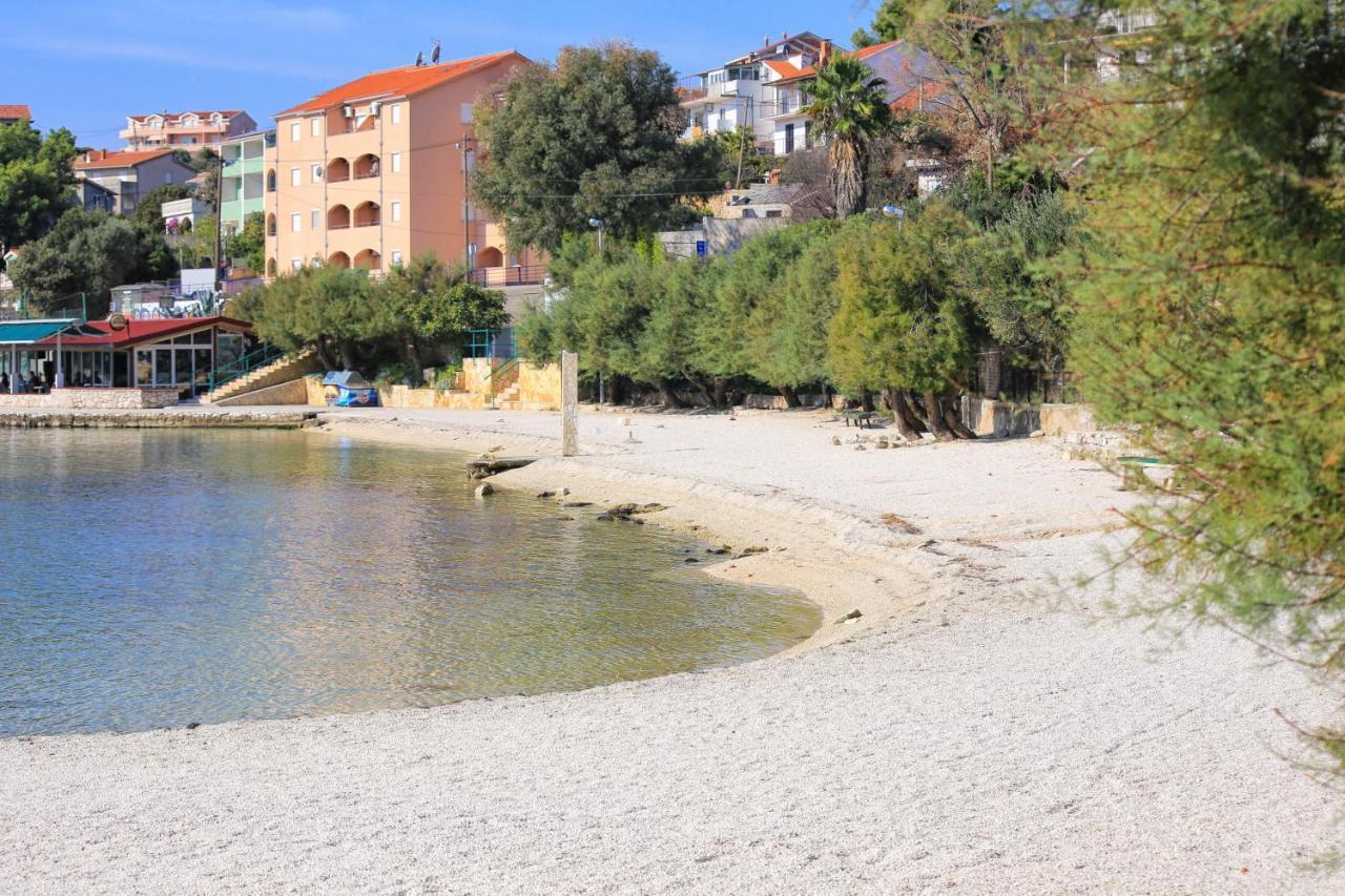 Apartments By The Sea Marina, Trogir - 9035 Экстерьер фото