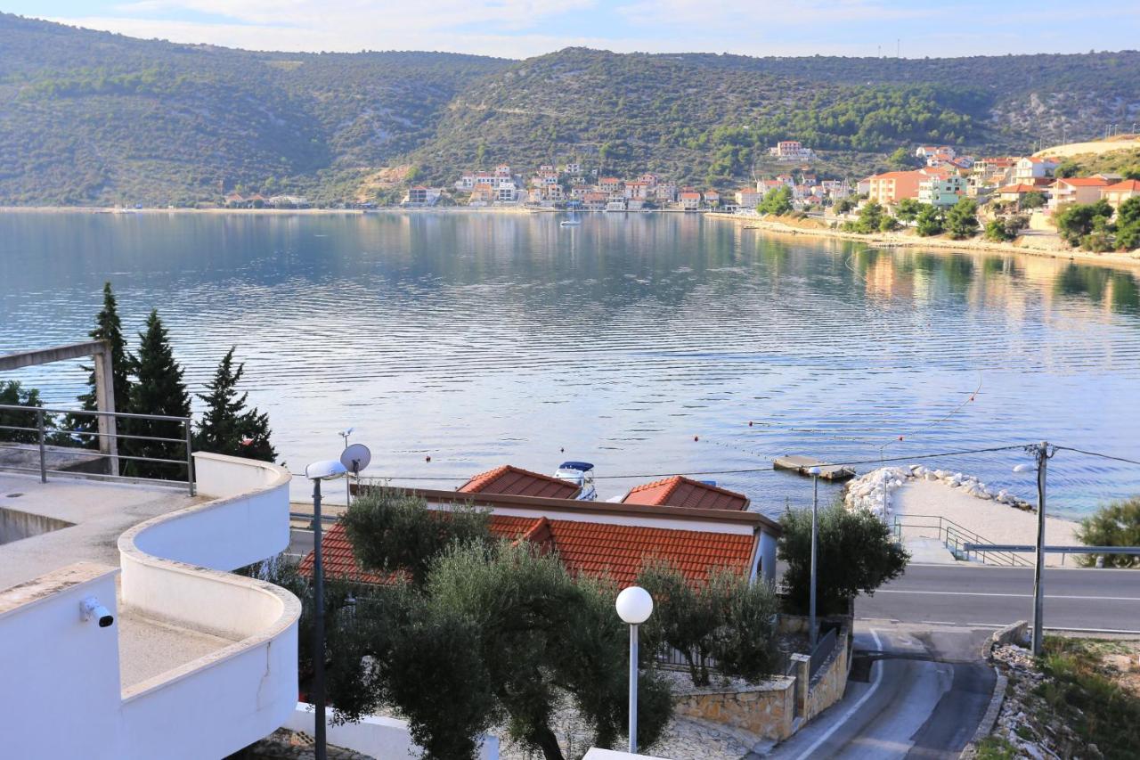 Apartments By The Sea Marina, Trogir - 9035 Экстерьер фото