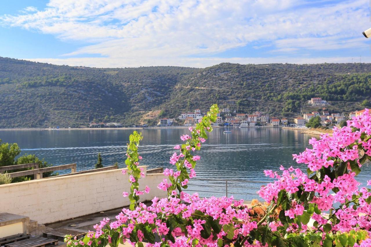 Apartments By The Sea Marina, Trogir - 9035 Экстерьер фото